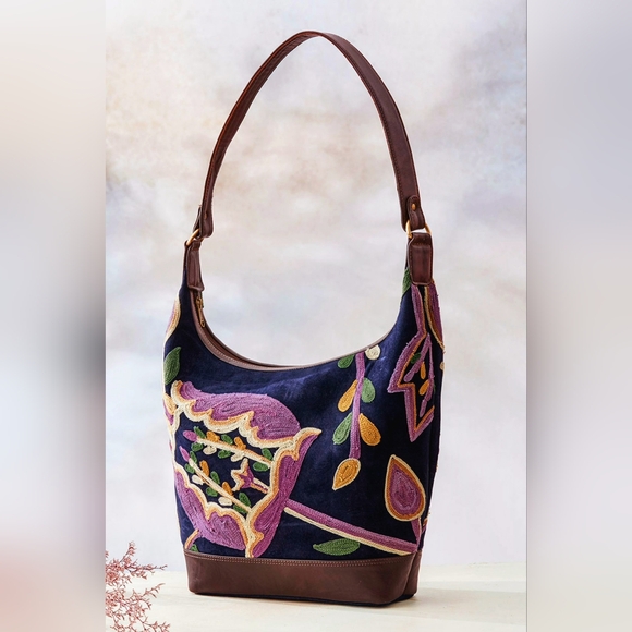 Woodrose Embroidered Handbag with Real Leather Straps- NWT Coldwater Creek - Picture 2 of 3